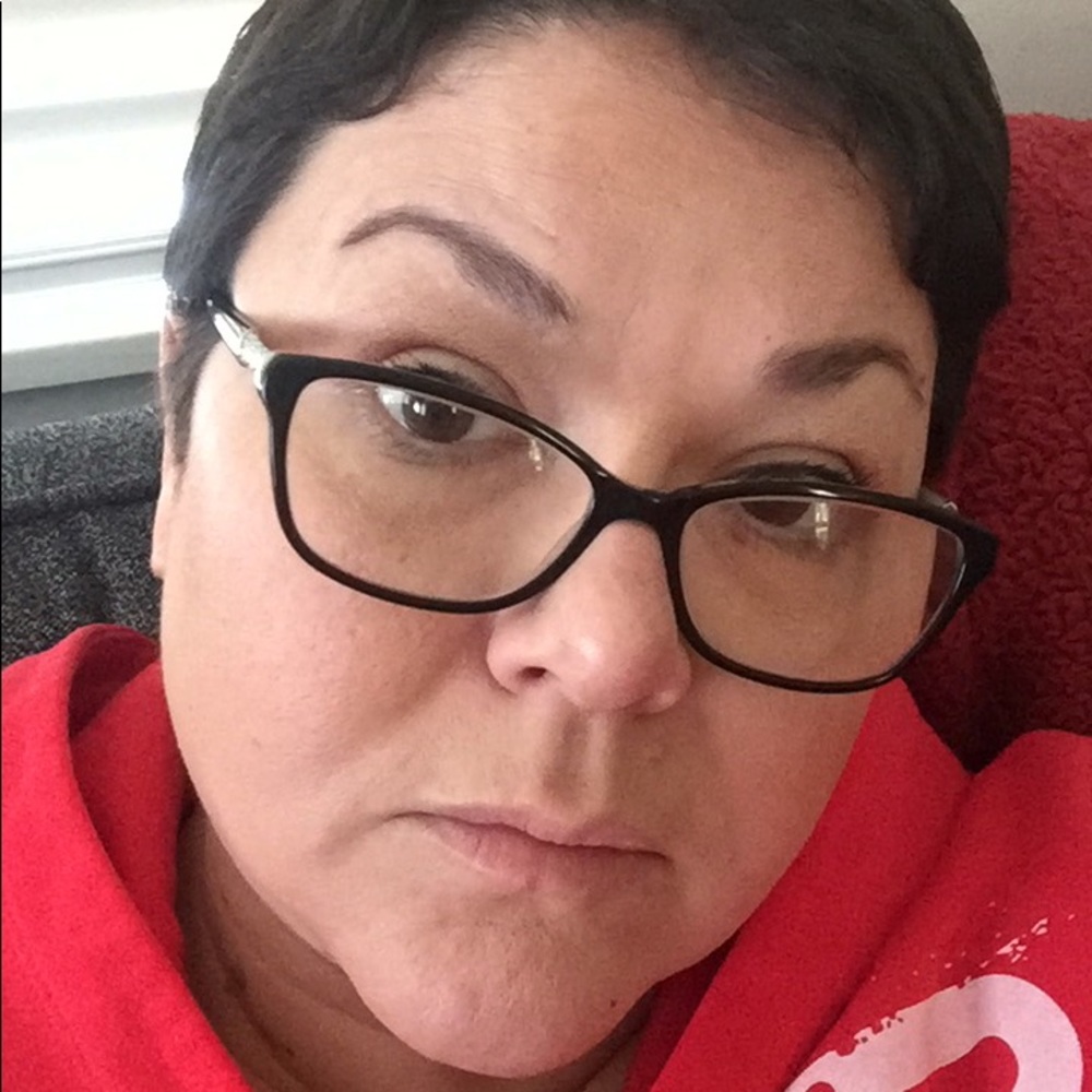 Meet your Posher, Nikole